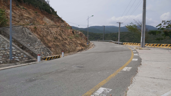 Những con đường đẹp hút hồn du khách, muốn đi lại nhiều lần - 3