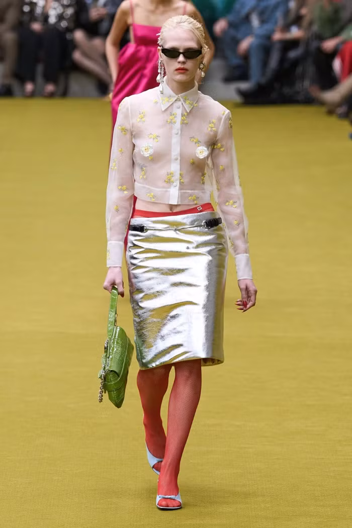 00025-gucci-fall-2023-ready-to-w-1677298615.jpg?w=1200&h=0&q=100&dpr=1&fit=crop&s=kMJvdhQG7ArC8nR6myFSXQ