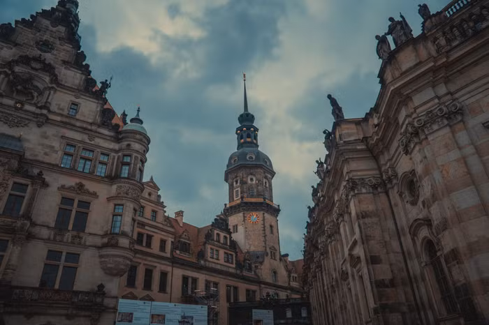 Lạc lối giữa thành phố cổ Dresden mộng mơ ảnh 10