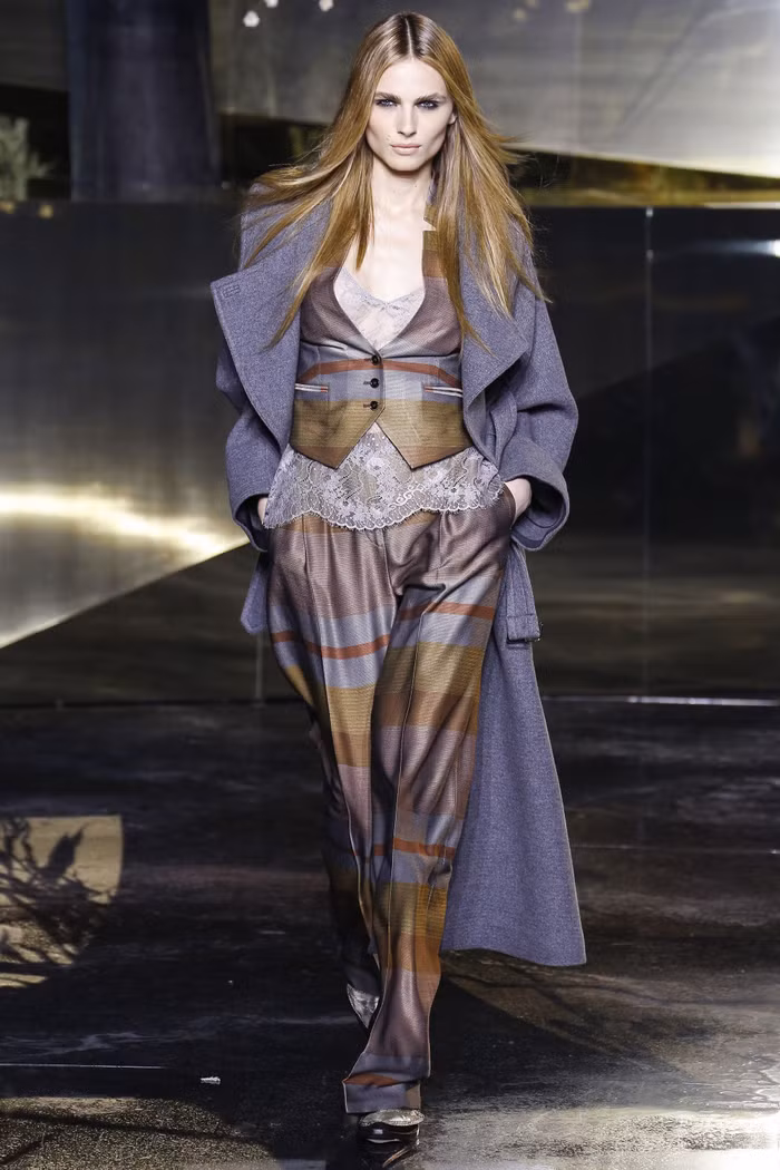 Những người mẫu chuyển giới thành công trong làng thời trang thế giới - P1-2