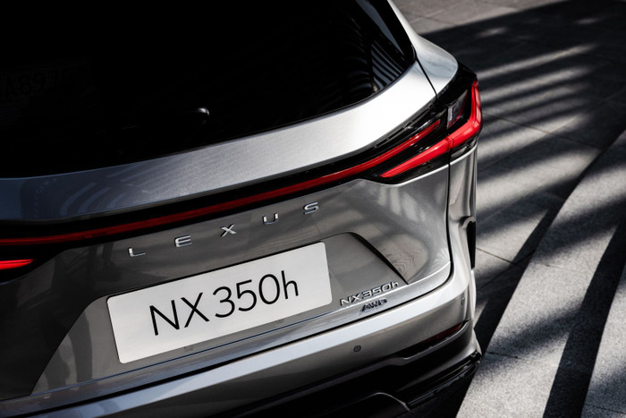 Lexus NX hoàn toàn mới chính thức ra mắt tại Việt Nam ảnh 2