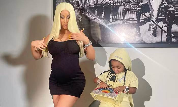 Cardi B tặng túi Hermes Birkin hơn 1 tỷ đồng cho con gái 3 tuổi