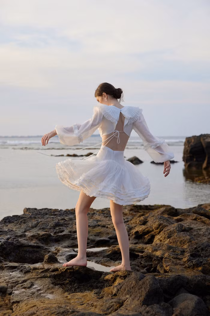 Tạp chí Vouge danh tiếng đăng tải BST của một nhà thiết kế 9x Việt-3