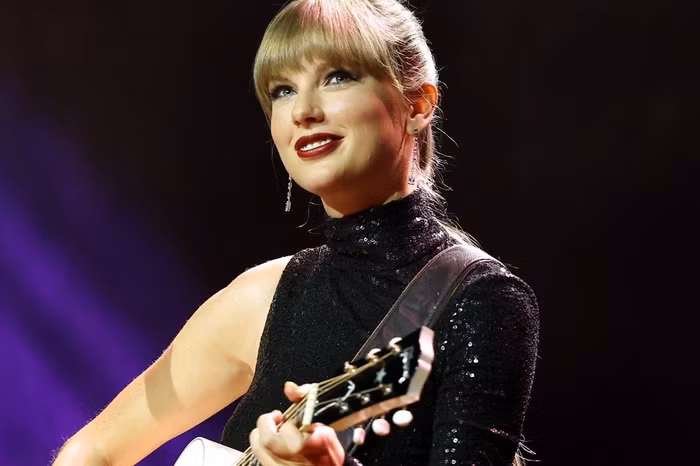 Taylor Swift "chiếm lĩnh" toàn bộ bảng xếp hạng Top 10 trên Billboard Hot 100