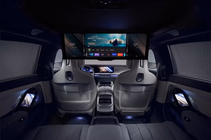 Khám phá những màn hình ô tô lớn nhất được trang bị trên các dòng xe ảnh 6