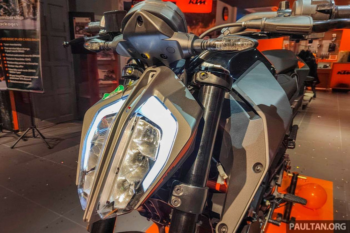 KTM Duke 250 2022 thêm màu mới, giá không đổi ảnh 3