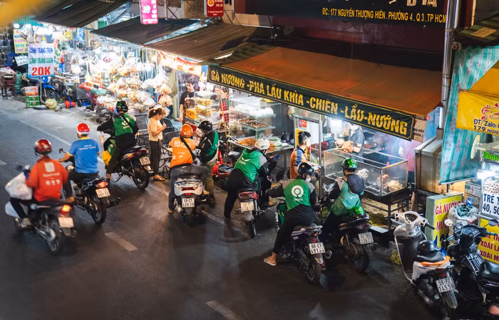 NTH2-1672737034.jpg?w=1200&h=0&q=100&dpr=1&fit=crop&s=EIy0A3U1xVKzkevuqzJBLg