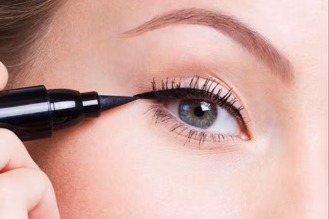 “Puppy Eyeliner” - xu hướng làm đẹp Gen Z mới nhất trên TikTok