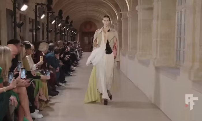 Nhà Becks ở Paris Fashion Week 