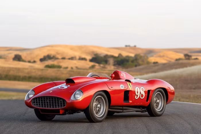 Đấu giá chiếc Ferrari đời 1955 với giá 30 triệu USD