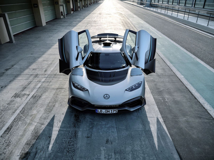 Mercedes-AMG ONE 2023 quái vật đường phố mạnh 1.049 mã lực ảnh 10 Mercedes-AMG ONE 2023 quái vật đường phố mạnh 1.049 mã lực ảnh 10