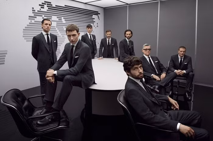 Khám phá những bộ suit đẳng cấp từ các thương hiệu danh tiếng ảnh 1