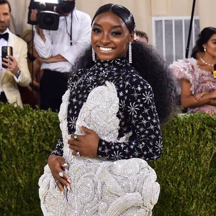 Những món nữ trang cao cấp được lăng xê tại Met Gala 2021-6