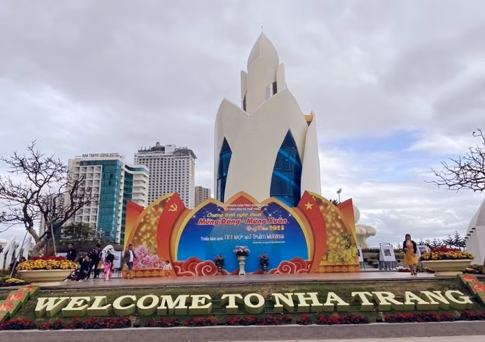 Khánh Hòa: Đảm bảo cảnh quan xanh đẹp, mang sắc xuân trong những ngày Tết 2023 ảnh 3