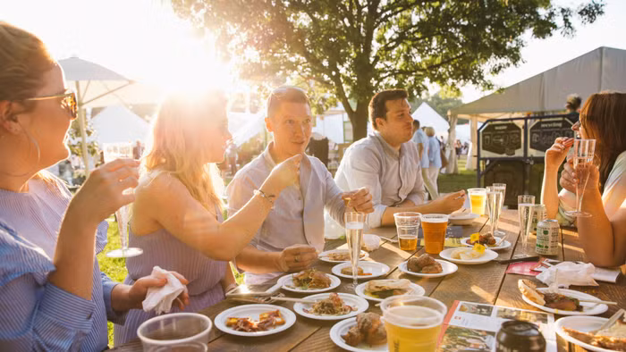 Cùng với chung kết EURO 2020, 9 lễ hội đình đám ở London đang chờ đón bạn - 5