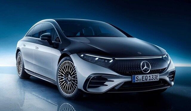 Mercedes-Benz EQS vượt BMW iX nhận giải Xe sang Thế giới của năm 2022 ảnh 1