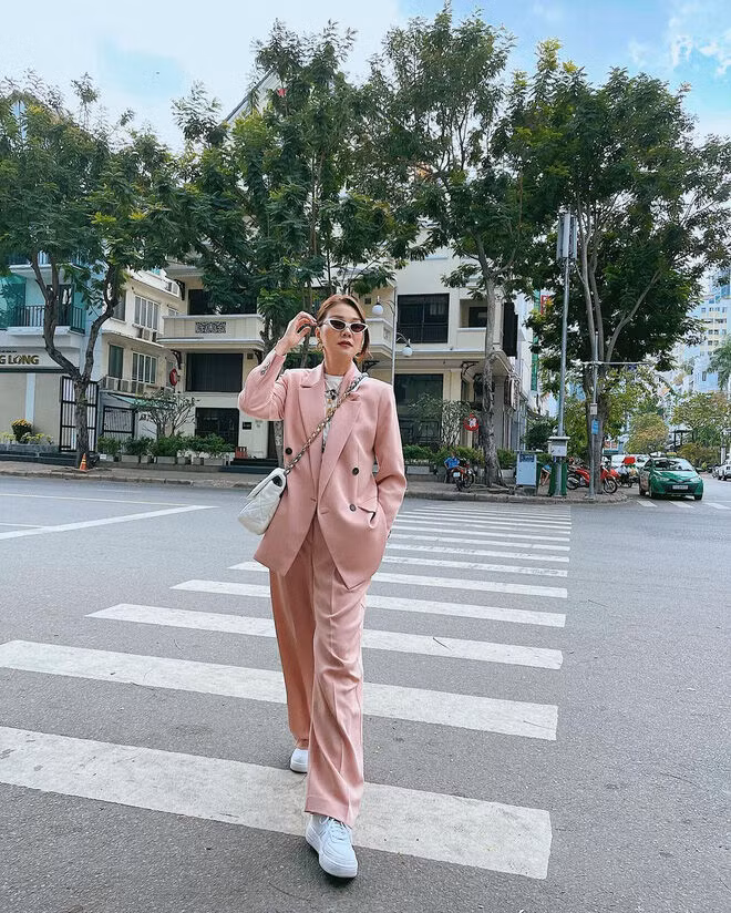 3 sao nữ là "lookbook sống" để chị em 30+ học cách lên đồ công sở, đảm bảo vừa sang vừa đậm chất "nữ tổng tài" - Ảnh 6.