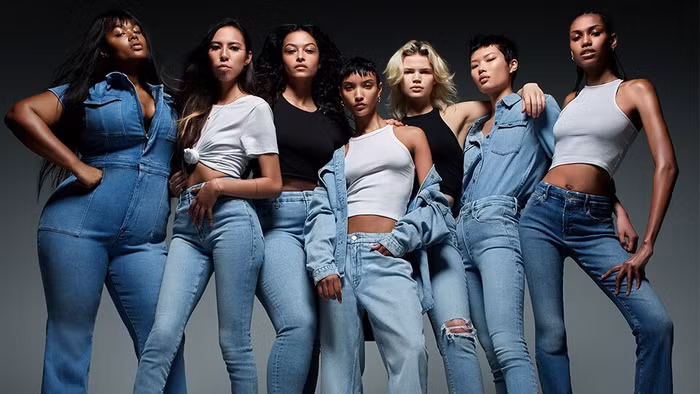 Zara ra mắt BST hợp tác cùng “cô ba” nhà Kardashian