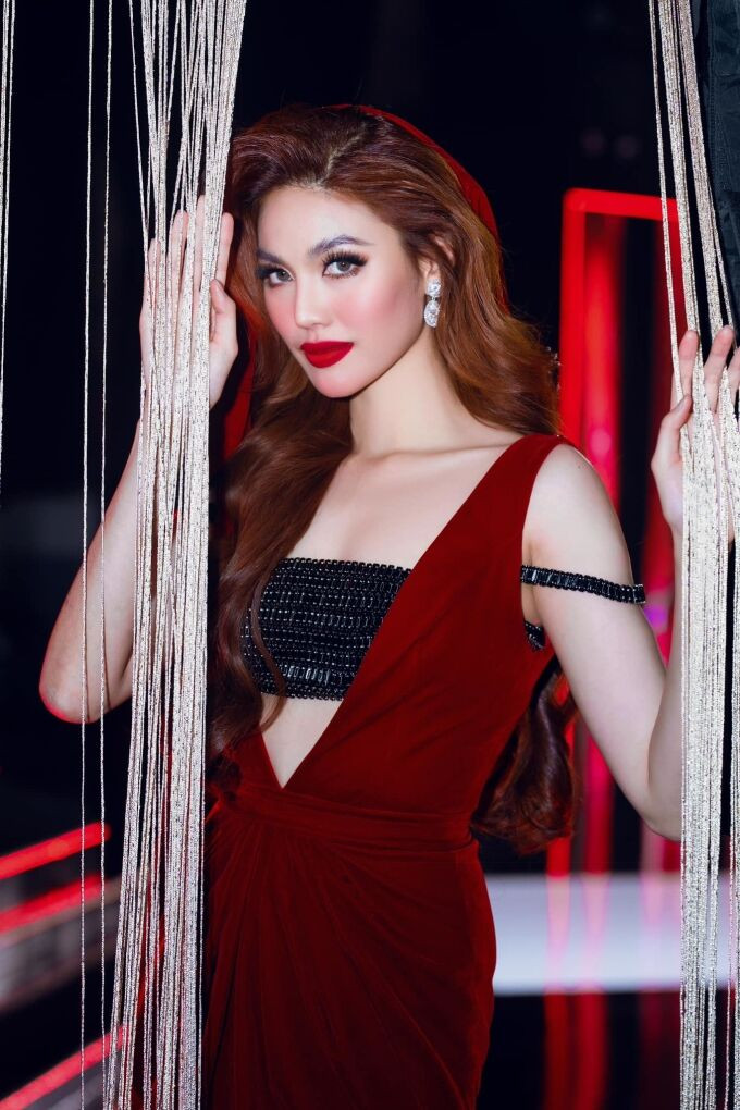 Lan Khuê trên thảm đỏ chung kết Miss Charm 2023 giữa tháng 2. Sieu-mau-Lan-Khue-1-5169-1677574373.jpg?w=680&h=0&q=100&dpr=1&fit=crop&s=1Xux9OrJsfddt5dLyuDusQ