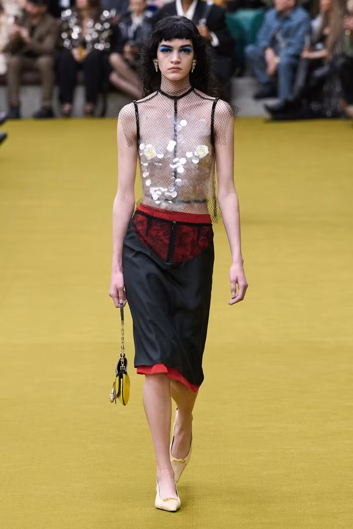 00036-gucci-fall-2023-ready-to-w-1677298651.jpg?w=1200&h=0&q=100&dpr=1&fit=crop&s=ZFucnUdIjsNwEg_iDO2BCA