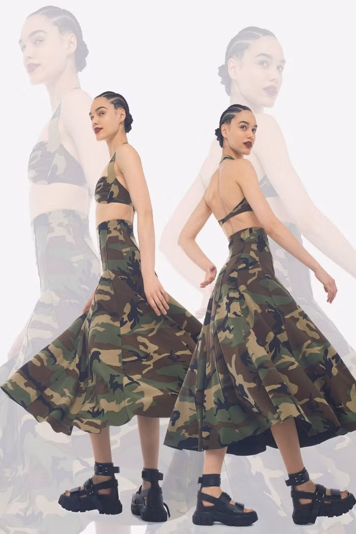 Những xu hướng ấn tượng từ các bộ sưu tập Cruise 2022 - P2-3