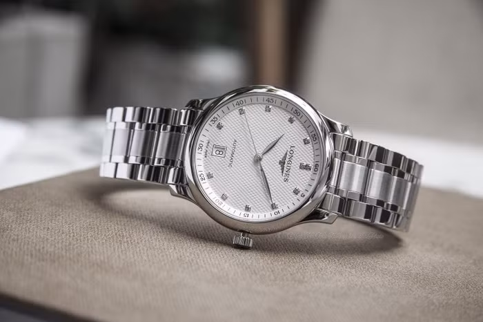 Chọn chiếc đồng hồ lý tưởng làm quà tặng Thầy cô nhân ngày 20/11? ảnh 7