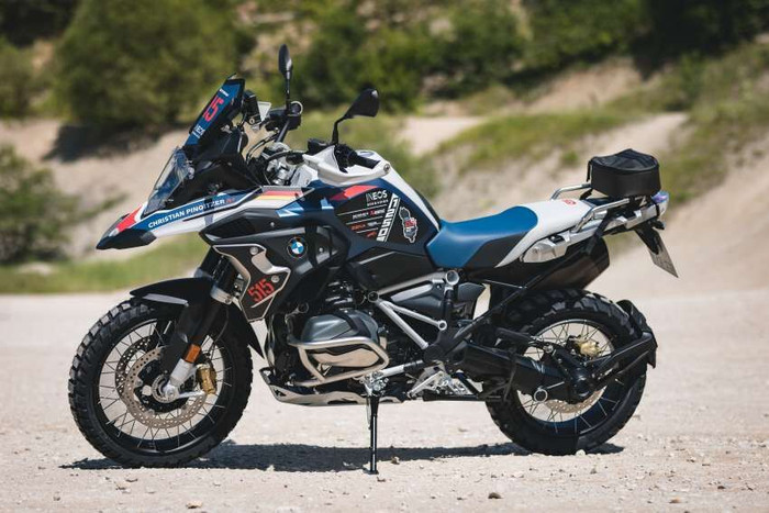 BMW Motorrad chọn R1250GS Trophy Competition cho giải đua GS Trophy 2022 ảnh 1