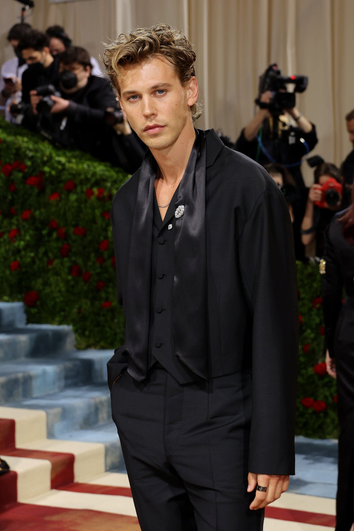 Austin Butler mang làn gió thời trang cổ điển trở lại qua các thảm đỏ ảnh 6