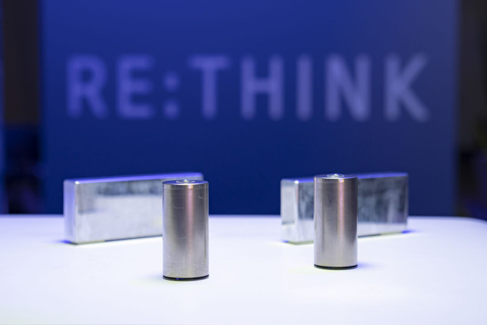 BMW sản xuất pin xe điện