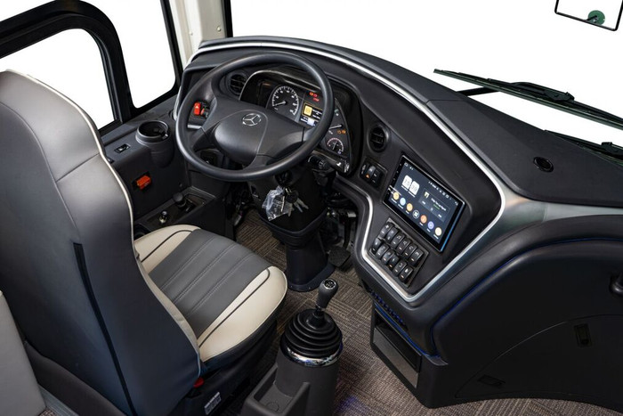 THACO AUTO giới thiệu mẫu xe bus cao cấp Mercedes-Benz ảnh 3