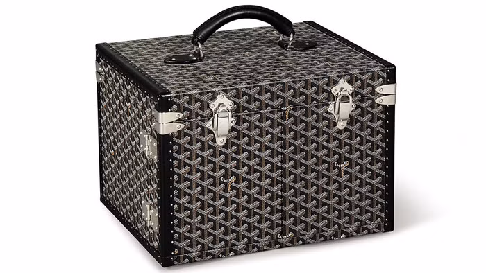 Đấu giá loạt vật phẩm giá trị của ông hoàng thời trang Karl Lagerfeld-8