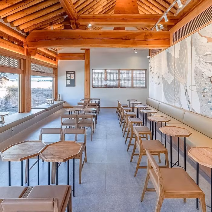 Starbucks Hanok