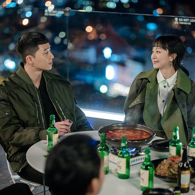 Những cặp đôi có phong cách thời trang đẹp mắt trong phim Hàn ảnh 24