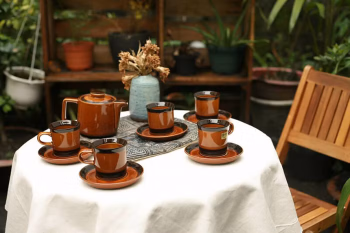 Nhà có hai người