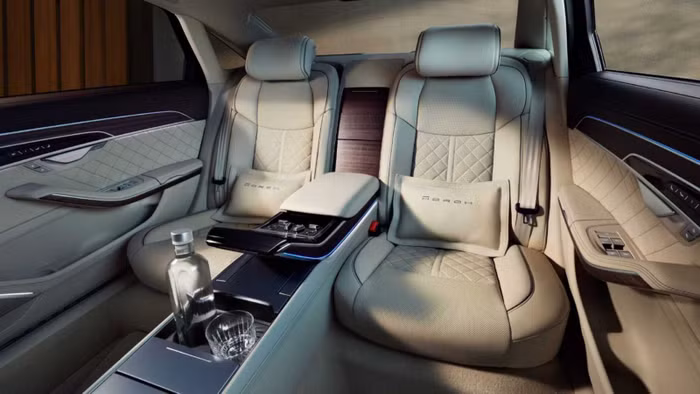 Audi A8 L Horch sedan siêu sang cạnh tranh với Mercedes-Maybach S-Class ảnh 3