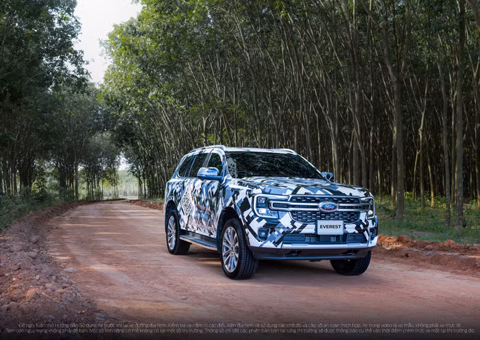 Ford Everest thế hệ mới đang trong giai đoạn thử nghiệm cuối cùng ảnh 1 Ford Everest thế hệ mới đang trong giai đoạn thử nghiệm cuối cùng ảnh 1
