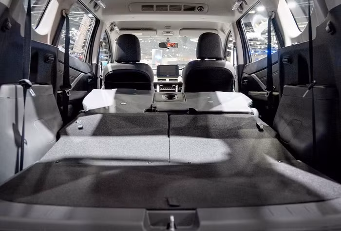 Hỉnh ảnh thực tế Mitsubishi Xpander 2022 tại thị trường Thái Lan ảnh 9