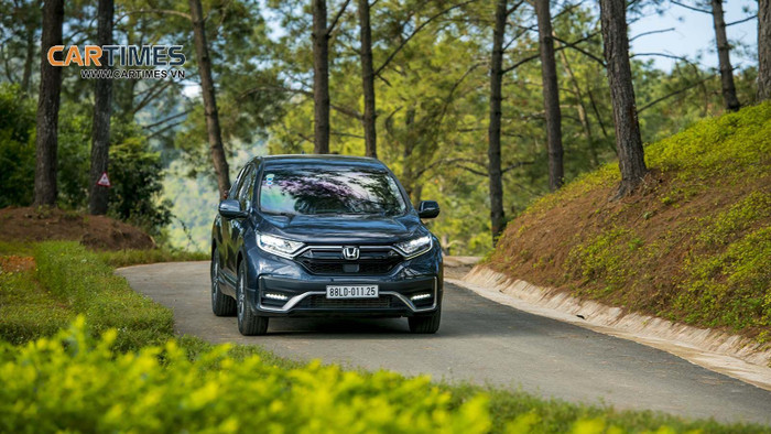 Honda CR-V ưu đãi lên tới cả trăm triệu đồng ngay đầu năm 2023