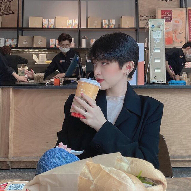 Top 5 Nhà Lên Đèn Em Lên Đồ: Cắt tóc tém, style chất hơn, up ảnh toàn cả trăm cả nghìn like ảnh 17