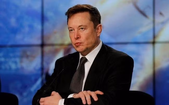 CEO LVMH vượt mặt Elon Musk