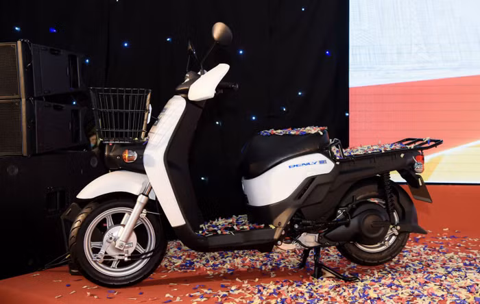 Honda Việt Nam phối hợp với Bưu Điện Việt Nam triển khai thí điểm dự án sử dụng xe điện giao hàng ảnh 2