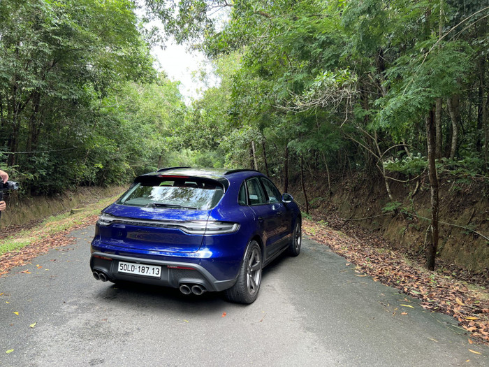 Porsche Macan 2022: Thay đổi nội - ngoại thất, nâng cấp khả năng vận hành ảnh 19 Porsche Macan 2022: Thay đổi nội - ngoại thất, nâng cấp khả năng vận hành ảnh 19