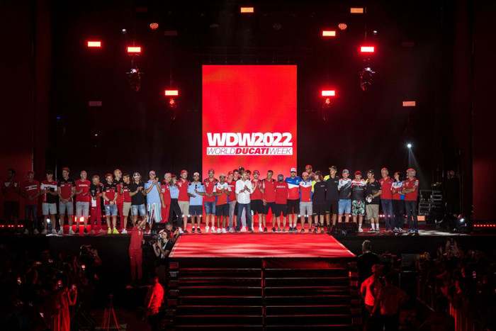 World Ducati Week 2022 đỏ rực với sự góp mặt của 80.000 biker toàn cầu ảnh 1 World Ducati Week 2022 đỏ rực với sự góp mặt của 80.000 biker toàn cầu ảnh 1