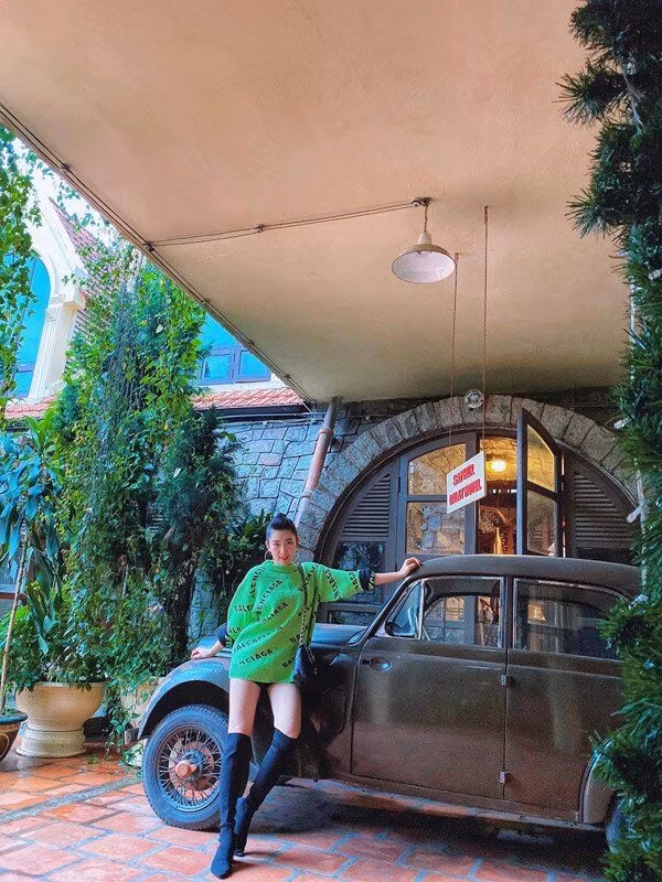 Bóc giá “phỏng tay” chiếc áo xanh lá xinh ngất ngây của người đẹp Thúy Ngân-5