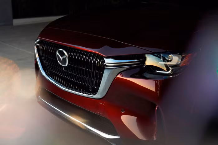 Lưới tản nhiệt xe Mazda CX-90