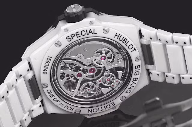 Hublot - Đồng hồ điểm ảnh với vỏ bằng gốm hiệu suất cao ảnh 5