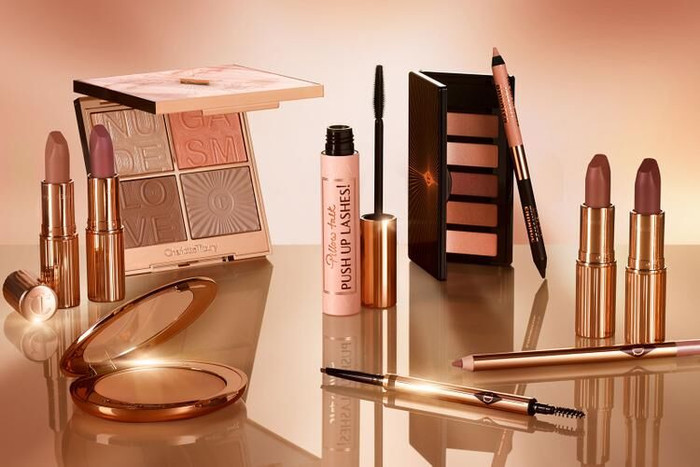 Charlotte Tilbury ra mắt BST “Super Nudes” mang hơi thở của thập niên 90