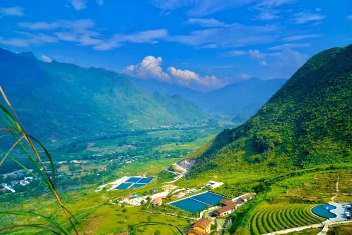 Mới lạ khu nghỉ dưỡng hình quẩy tấu đẹp tựa “trời Tây” ở Hà Giang - 6