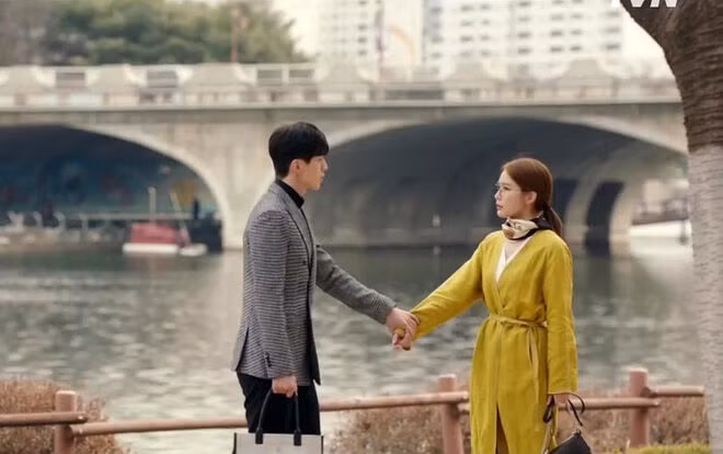 Những cặp đôi có phong cách thời trang đẹp mắt trong phim Hàn ảnh 18