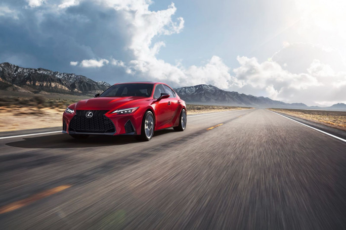 Lexus IS 500 F Sport Performance ra mắt tại Nhật Bản với động cơ V8